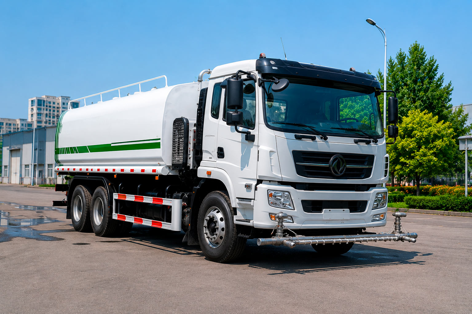 Поставка водовоза Dongfeng для городской службы благоустройства